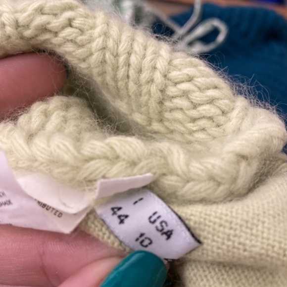 Moschino || Angora Blend Turtleneck Knit Sweater Light Green US 10 - Picture 9 of 9